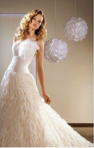 free-shipping-2011-newest-style-White-ostrich-feather-dress