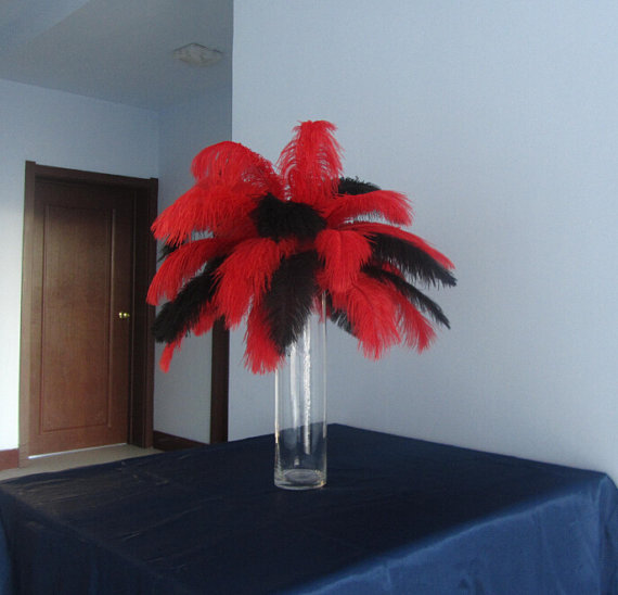 100pieces 12-14inch ostrich feathers(half red,half black),2holders - Click Image to Close
