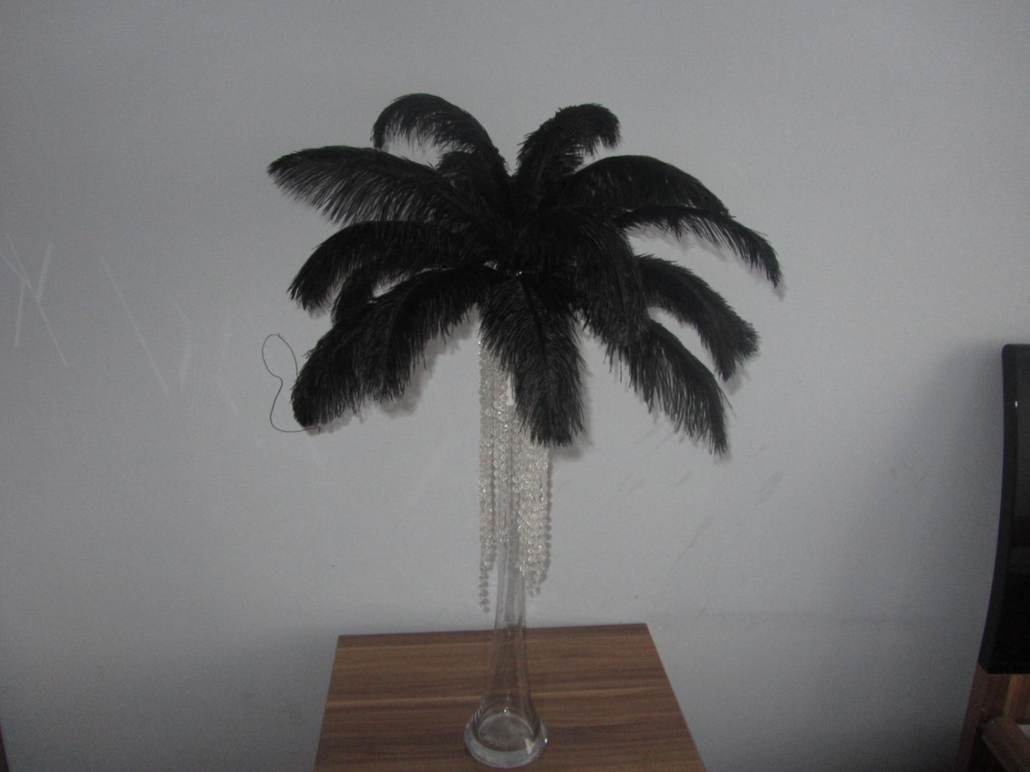 175 black 16-18 inch AND 250 black 12-14 inch ostrich feathers - Click Image to Close